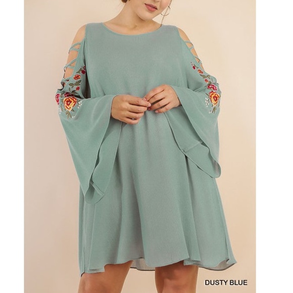 Umgee Plus Cutout Bell Sleeve Boho Tunic Dress - Picture 7 of 8